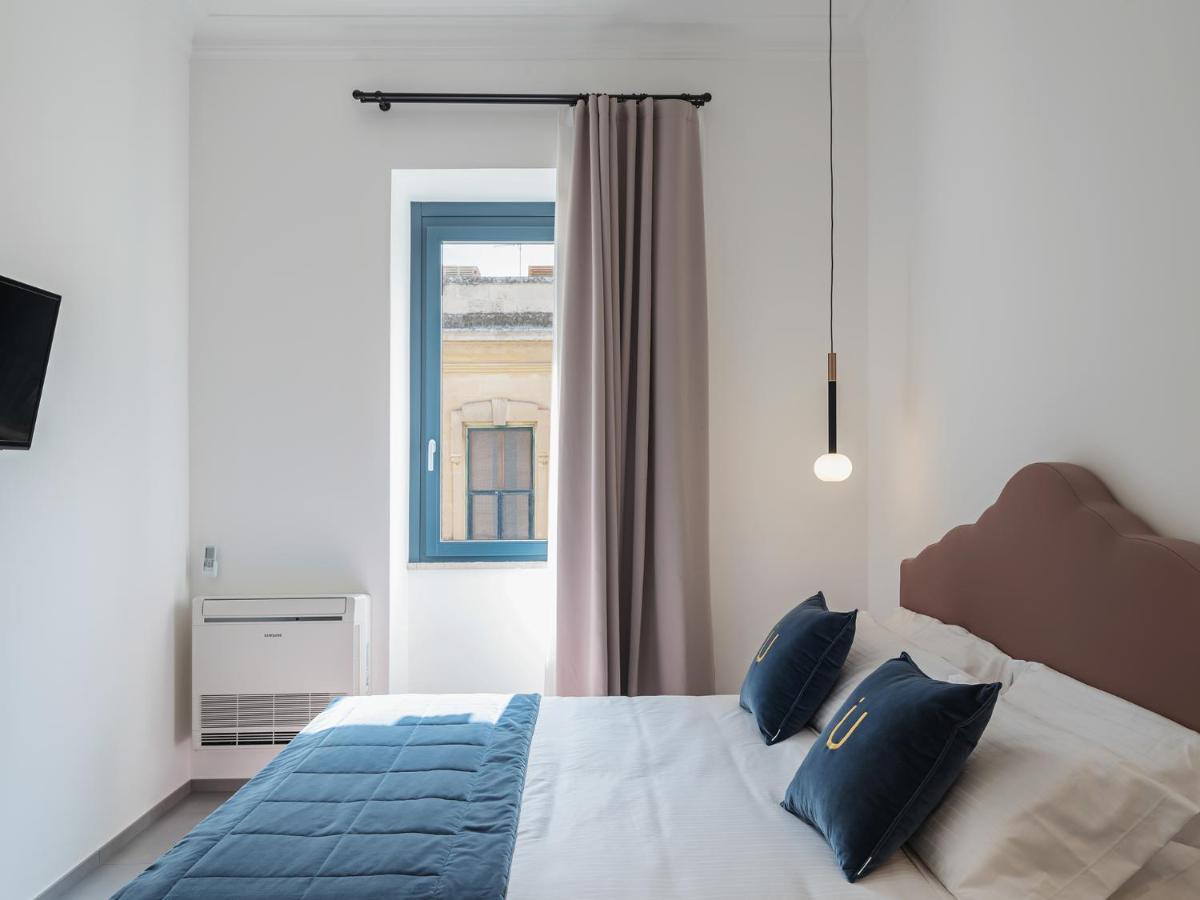 Living U Homesuites Lecce Exterior foto