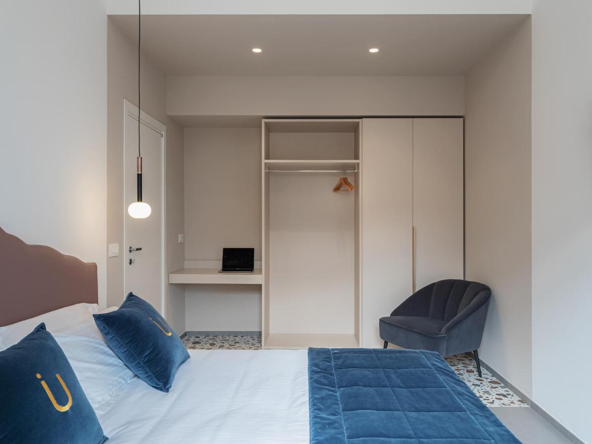Living U Homesuites Lecce Exterior foto