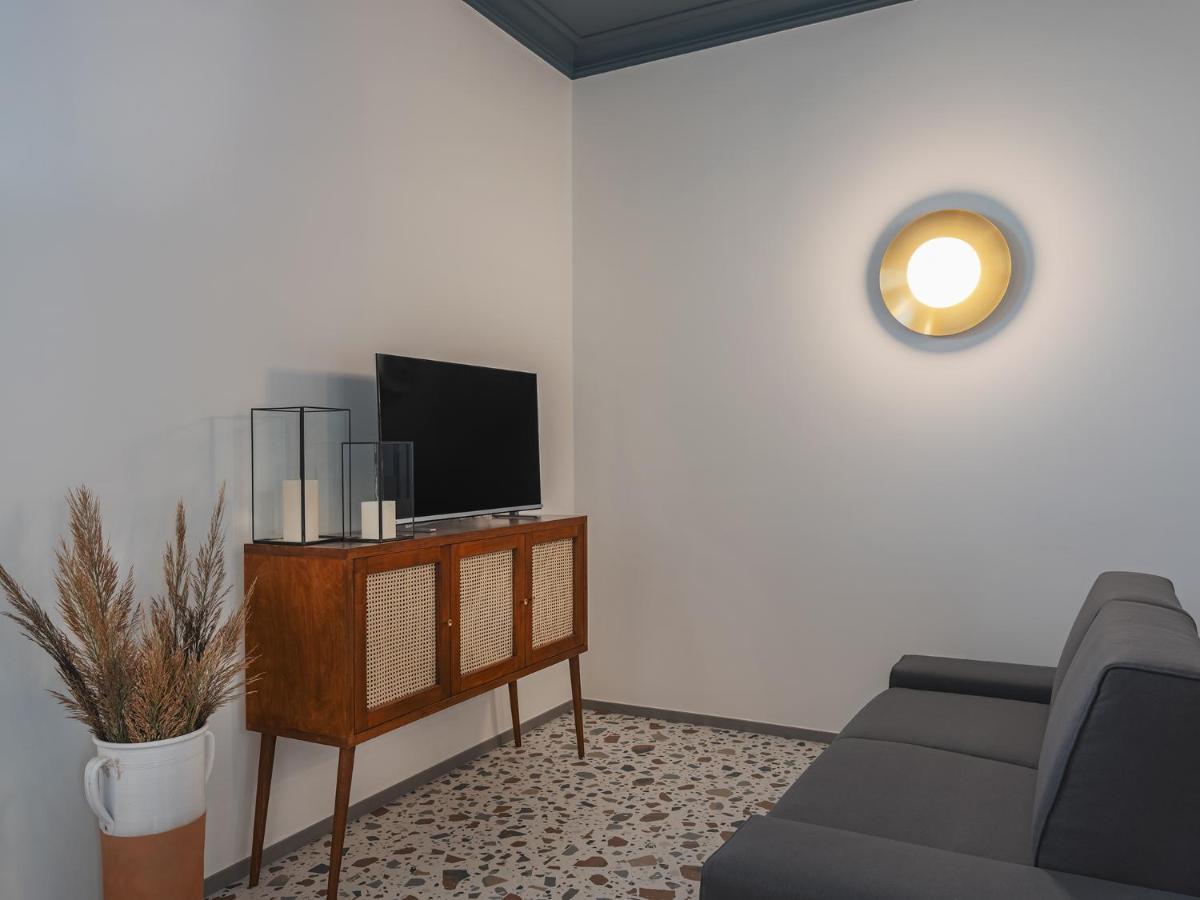 Living U Homesuites Lecce Exterior foto