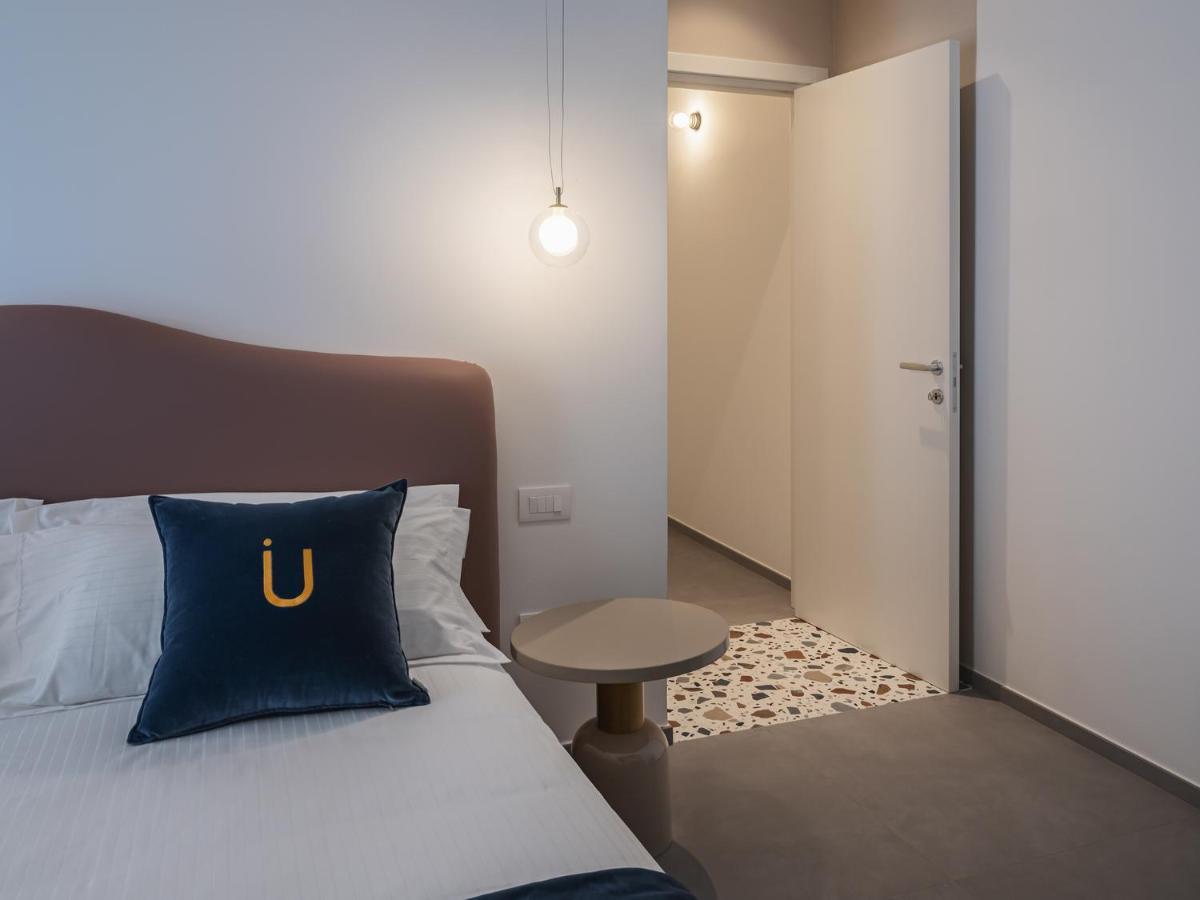 Living U Homesuites Lecce Exterior foto