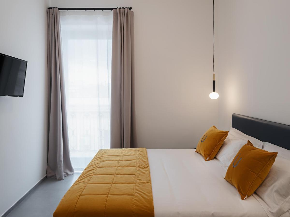 Living U Homesuites Lecce Exterior foto